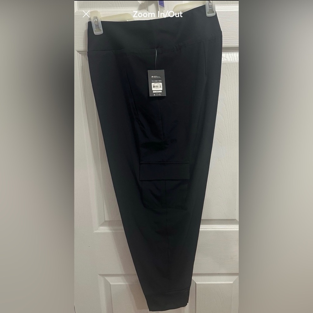 Athletic Works Women's Dri Works Cargo Commuter Black Joggers 1X (16W-18W)